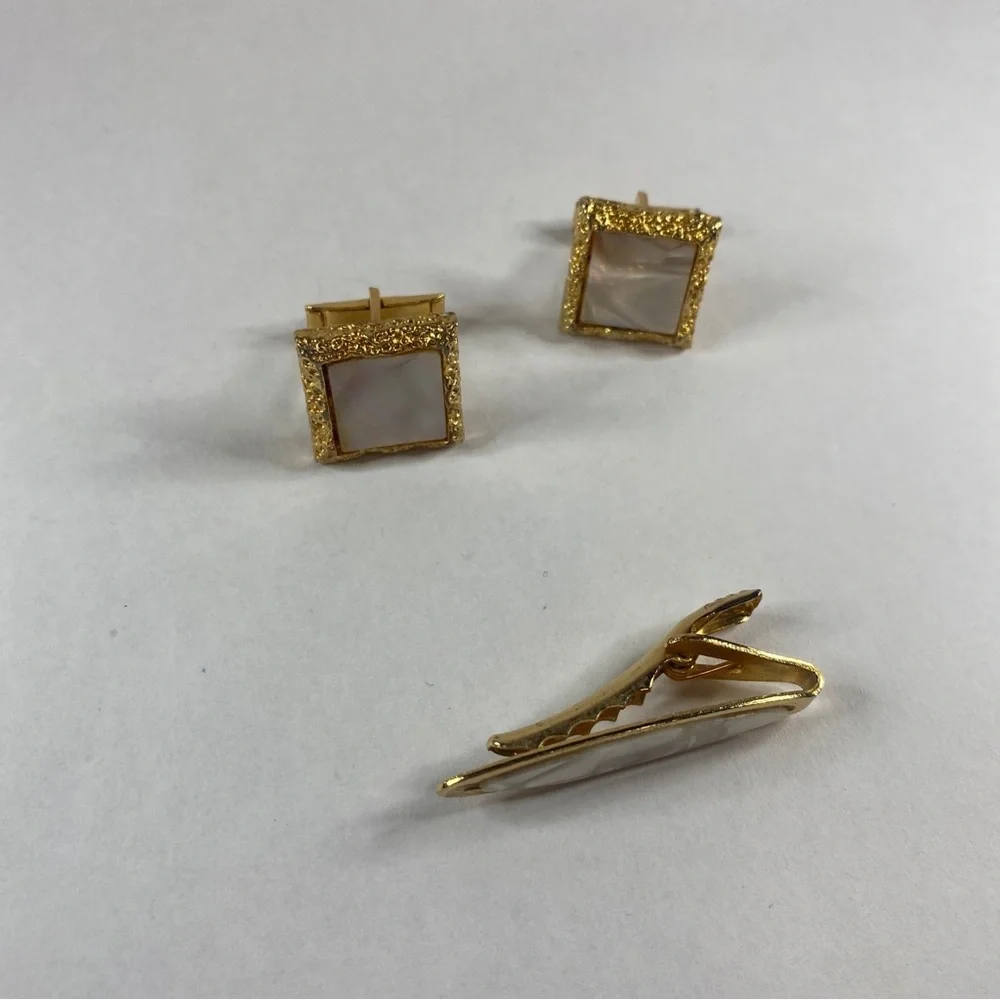 Vintage Set MCM gold tone mother of pearl inlay short tie bar clip And Cufflinks